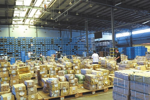 江西新華發(fā)行集團搶時間 趕進度 備好教材迎開學(xué) 圖